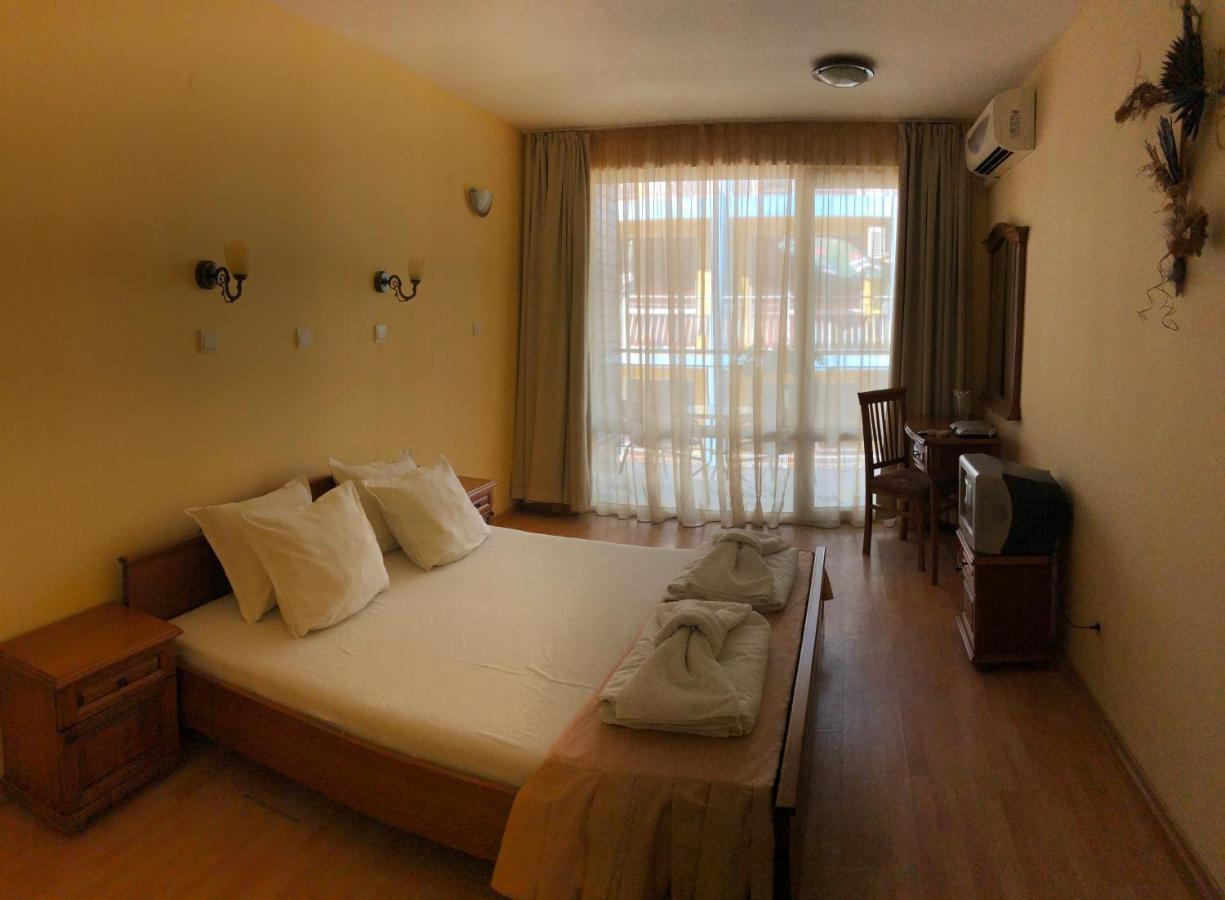 Family Hotel Littoral Sozopol Extérieur photo