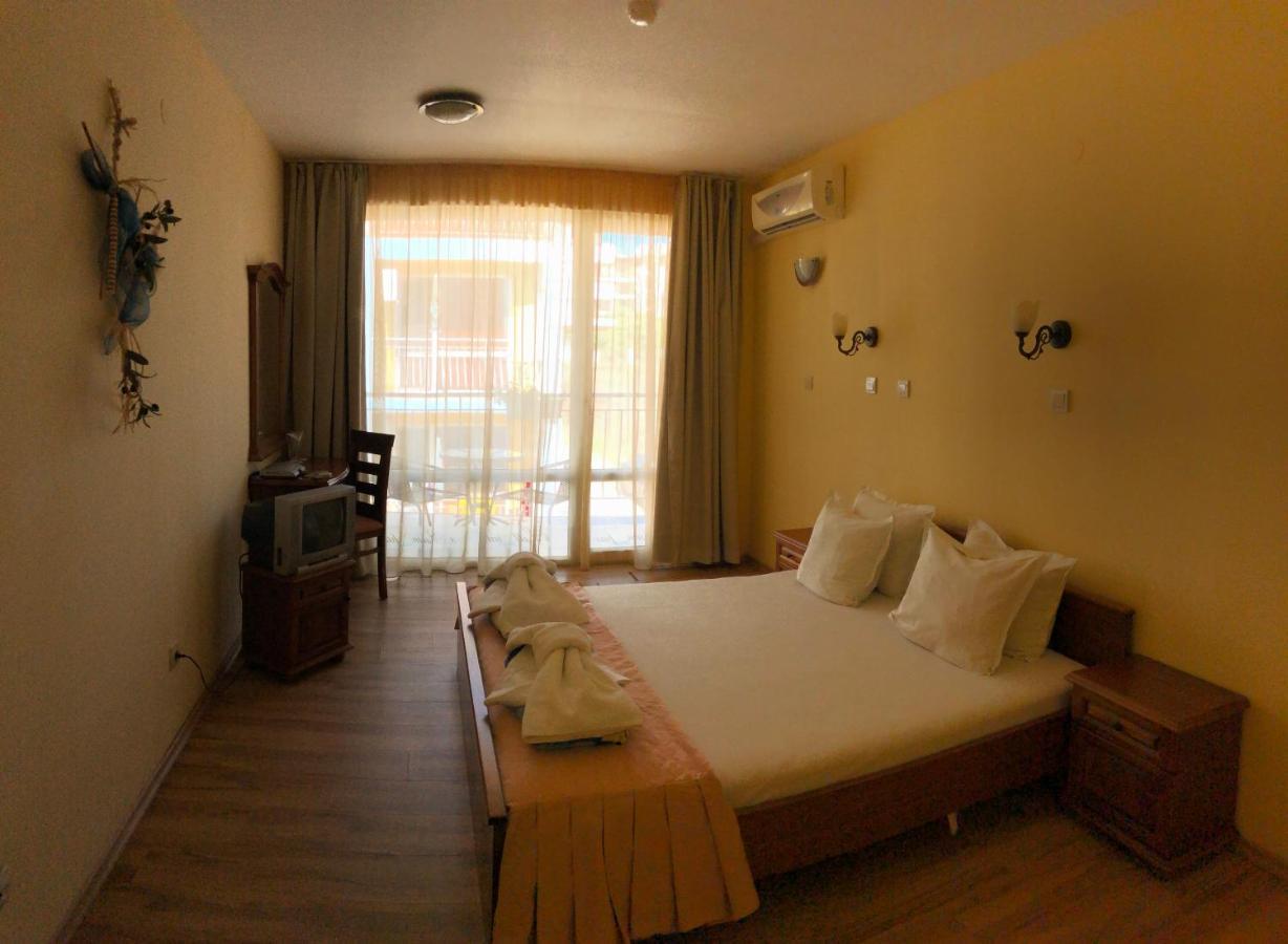 Family Hotel Littoral Sozopol Extérieur photo