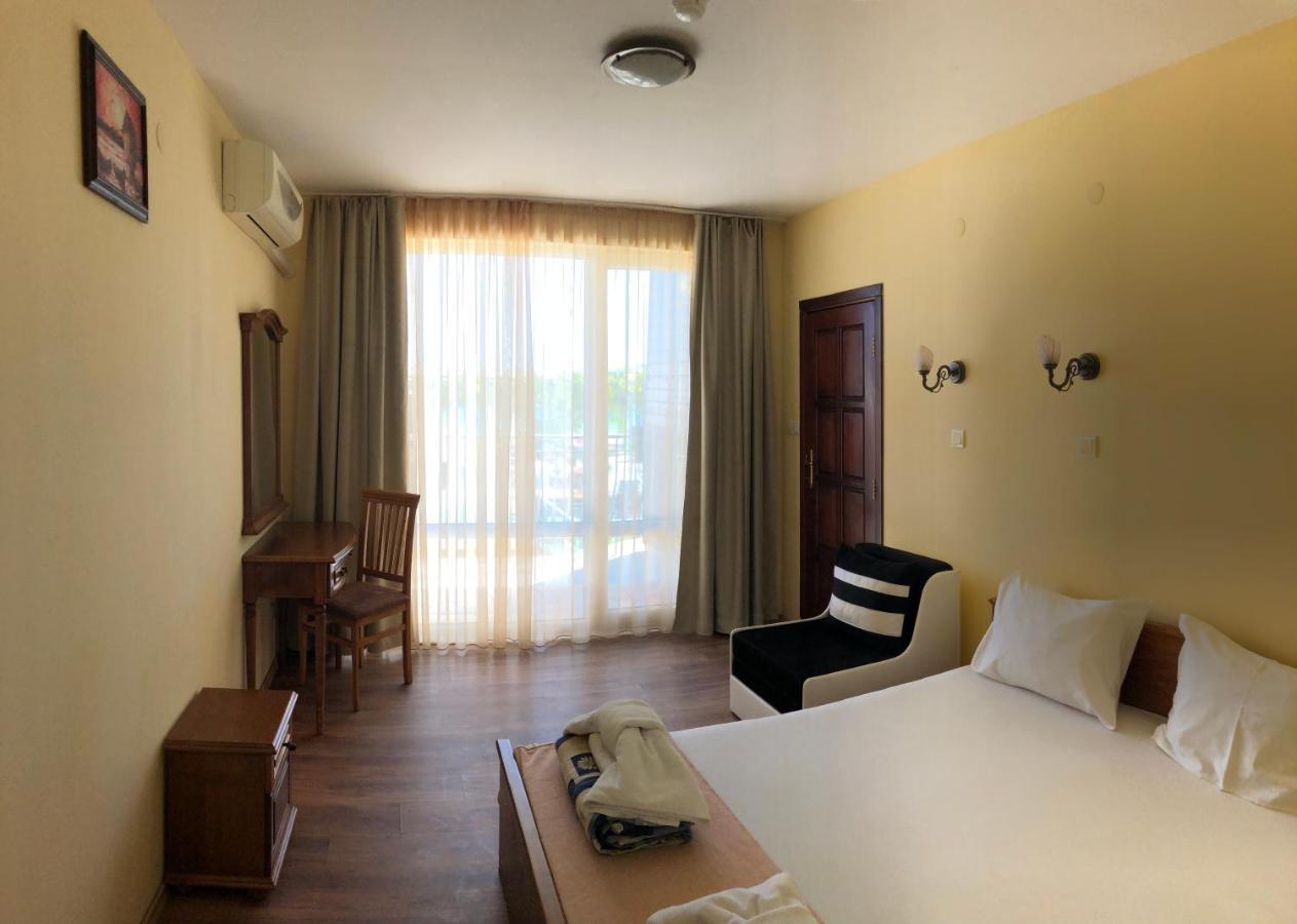 Family Hotel Littoral Sozopol Extérieur photo