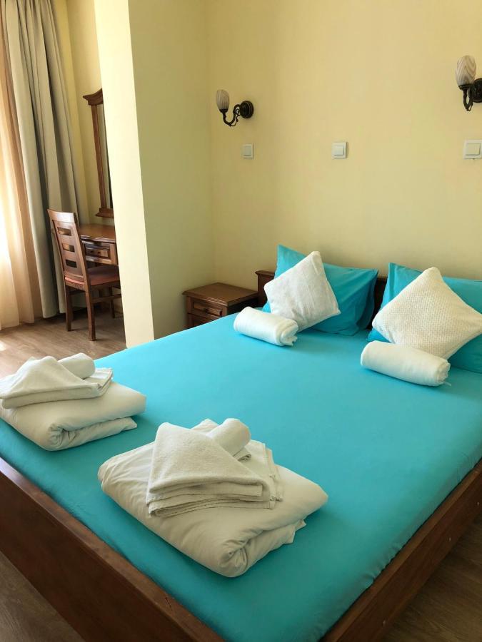 Family Hotel Littoral Sozopol Extérieur photo