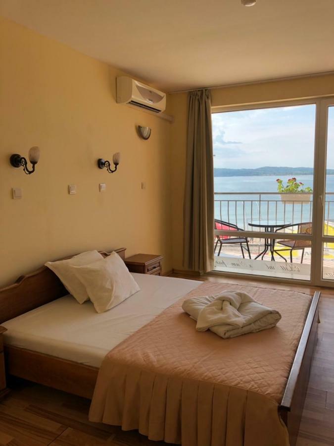 Family Hotel Littoral Sozopol Extérieur photo